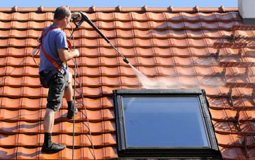 roof cleaning Leake